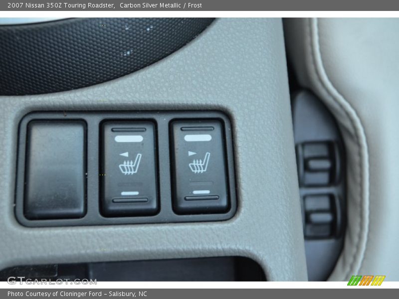 Controls of 2007 350Z Touring Roadster