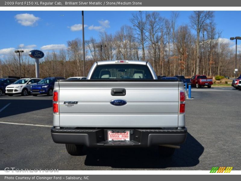 Brilliant Silver Metallic / Stone/Medium Stone 2009 Ford F150 XL Regular Cab