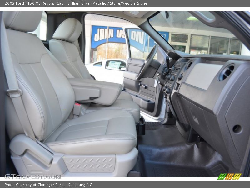 Brilliant Silver Metallic / Stone/Medium Stone 2009 Ford F150 XL Regular Cab