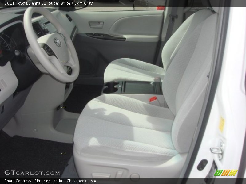 Super White / Light Gray 2011 Toyota Sienna LE