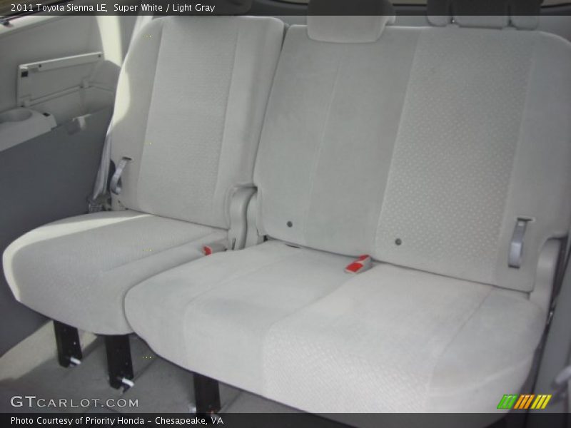Super White / Light Gray 2011 Toyota Sienna LE