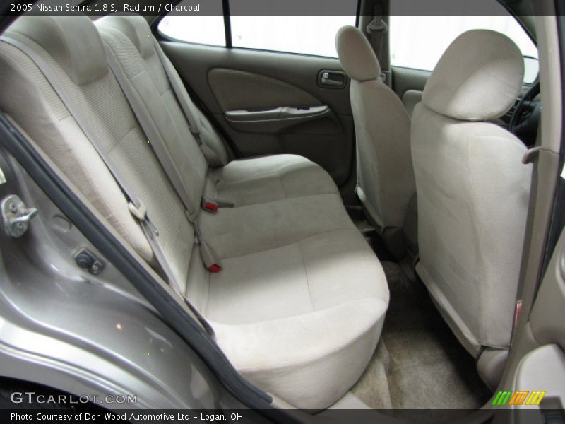 Radium / Charcoal 2005 Nissan Sentra 1.8 S