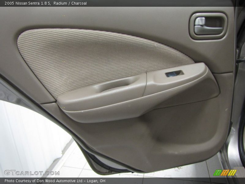 Radium / Charcoal 2005 Nissan Sentra 1.8 S