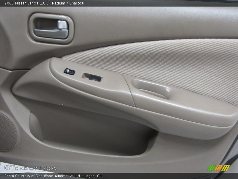 Radium / Charcoal 2005 Nissan Sentra 1.8 S