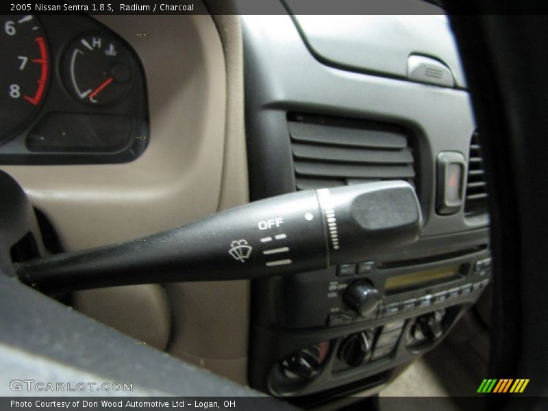 Radium / Charcoal 2005 Nissan Sentra 1.8 S