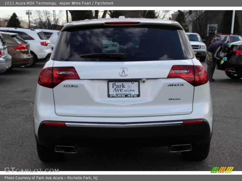 Aspen White Pearl / Parchment 2011 Acura MDX Technology
