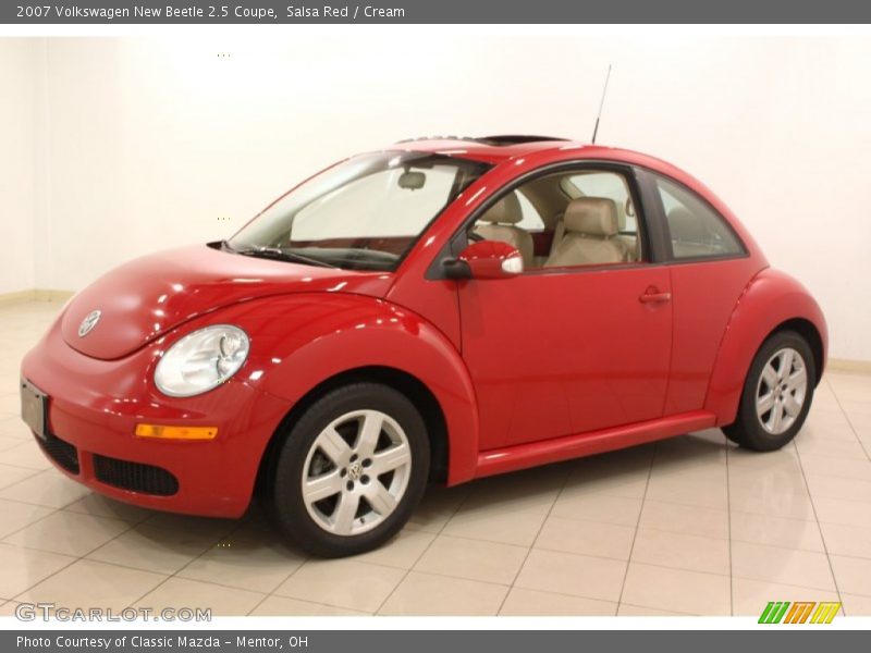 Front 3/4 View of 2007 New Beetle 2.5 Coupe