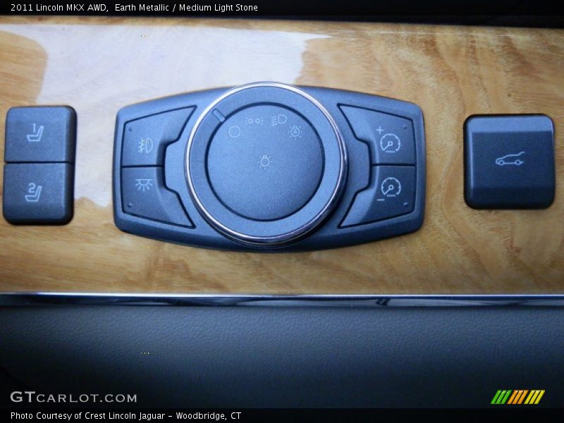 Controls of 2011 MKX AWD
