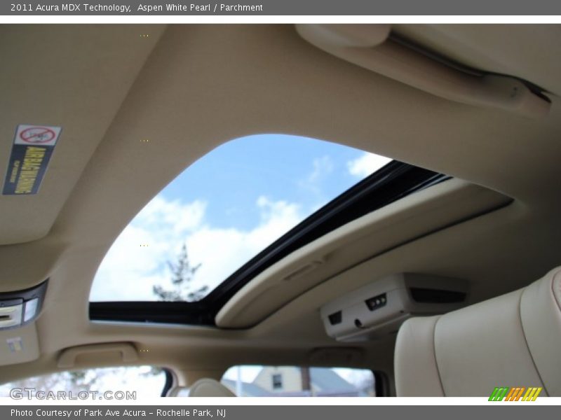 Aspen White Pearl / Parchment 2011 Acura MDX Technology