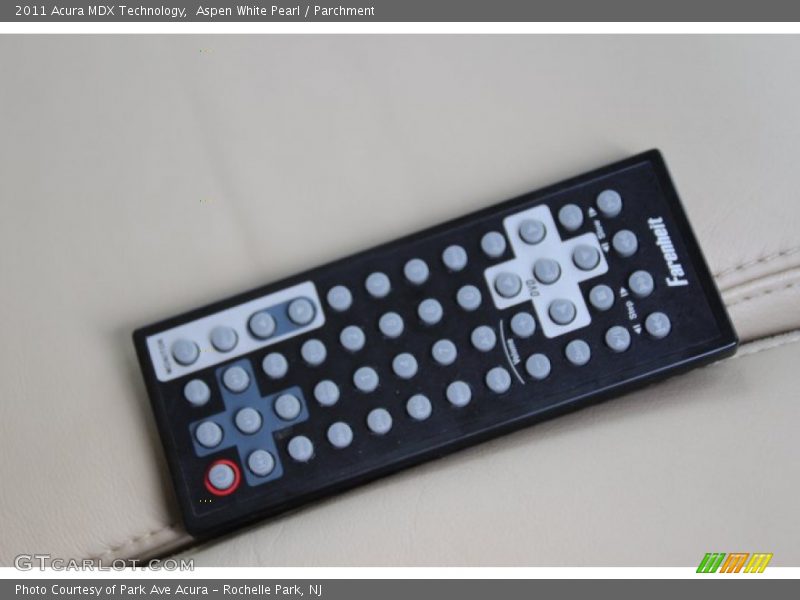 Aspen White Pearl / Parchment 2011 Acura MDX Technology