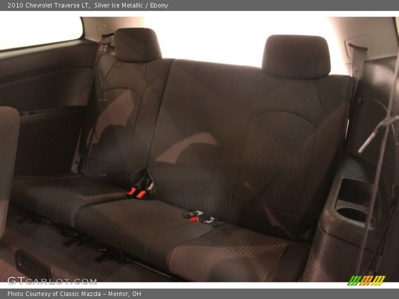 Silver Ice Metallic / Ebony 2010 Chevrolet Traverse LT
