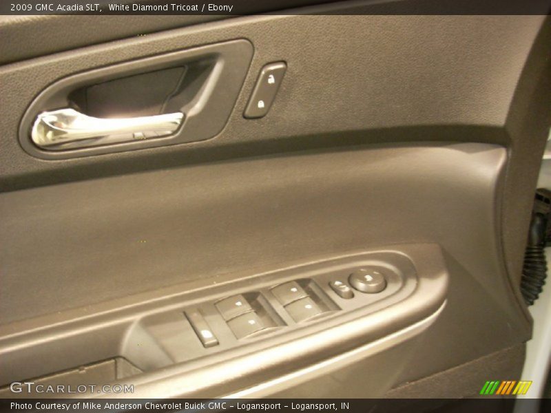 White Diamond Tricoat / Ebony 2009 GMC Acadia SLT