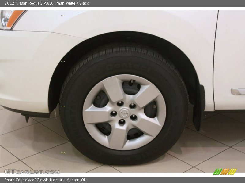 Pearl White / Black 2012 Nissan Rogue S AWD