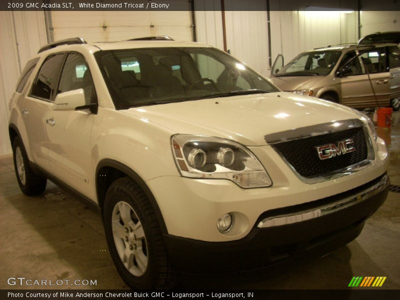 White Diamond Tricoat / Ebony 2009 GMC Acadia SLT