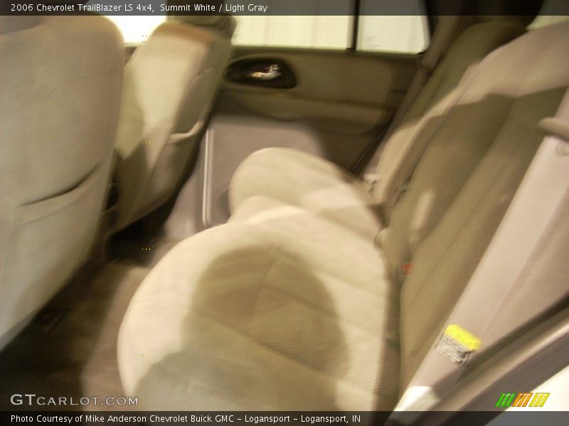 Summit White / Light Gray 2006 Chevrolet TrailBlazer LS 4x4