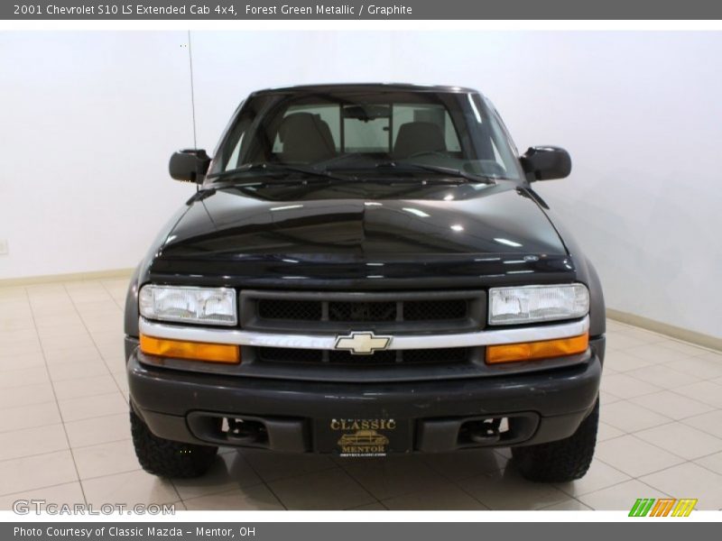 Forest Green Metallic / Graphite 2001 Chevrolet S10 LS Extended Cab 4x4
