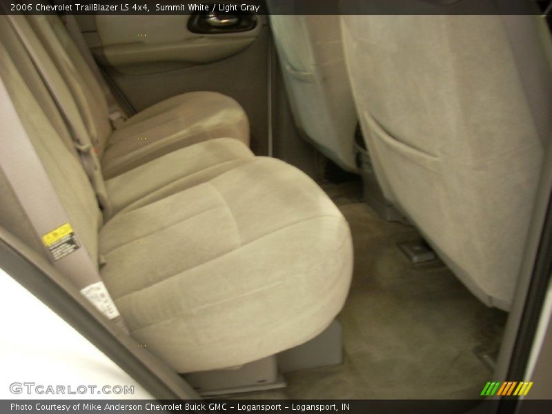 Summit White / Light Gray 2006 Chevrolet TrailBlazer LS 4x4