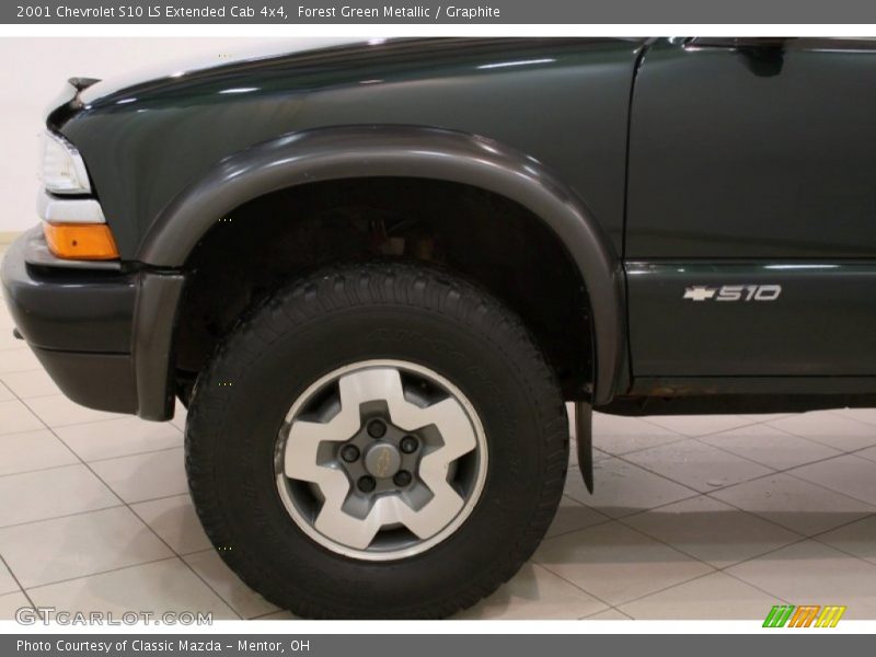 2001 S10 LS Extended Cab 4x4 Wheel