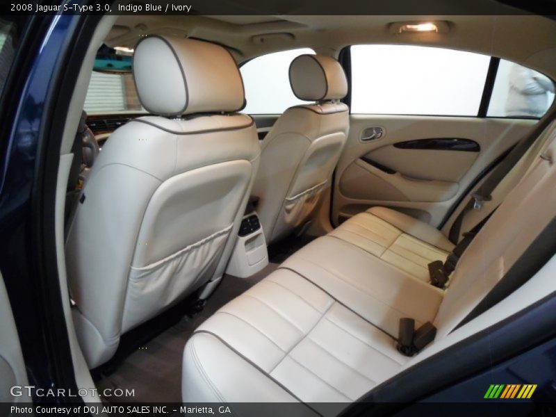 Indigo Blue / Ivory 2008 Jaguar S-Type 3.0