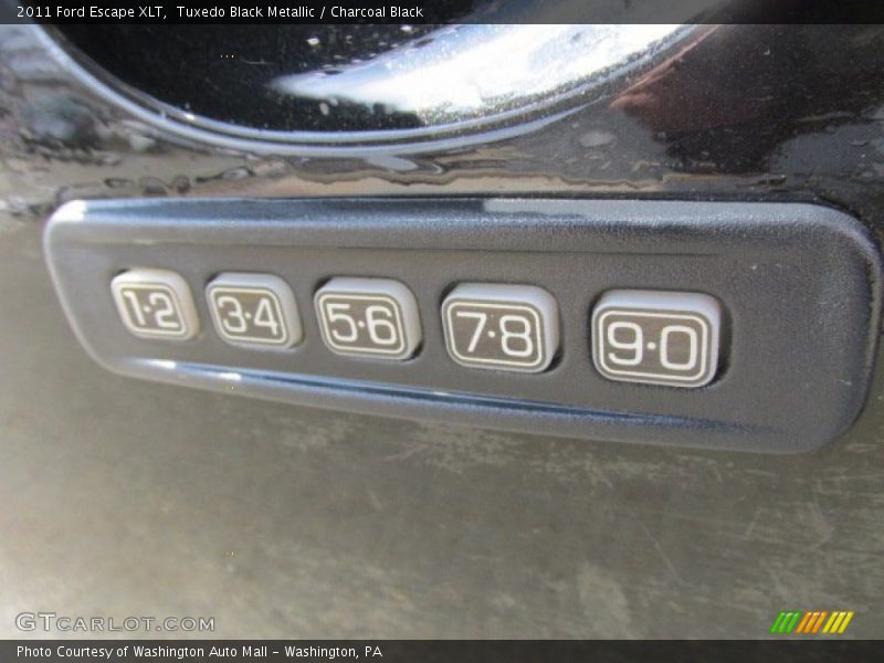 Tuxedo Black Metallic / Charcoal Black 2011 Ford Escape XLT