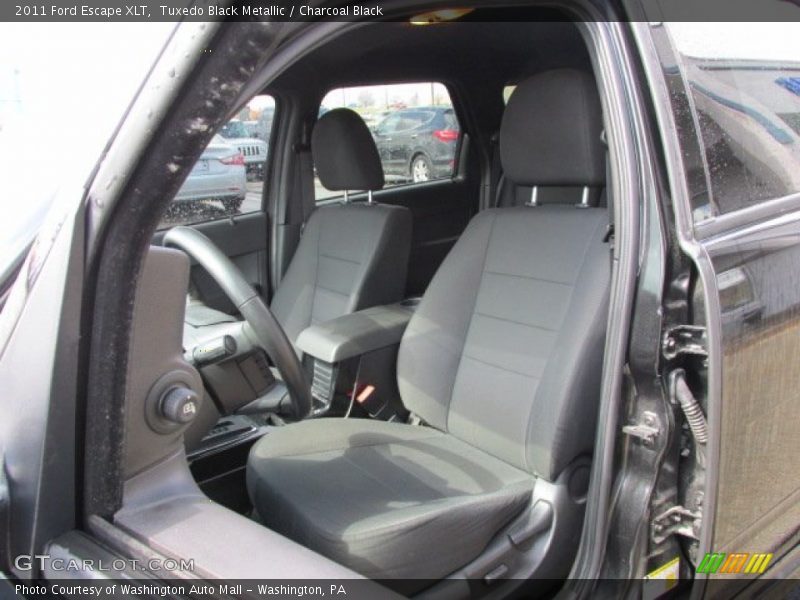Tuxedo Black Metallic / Charcoal Black 2011 Ford Escape XLT