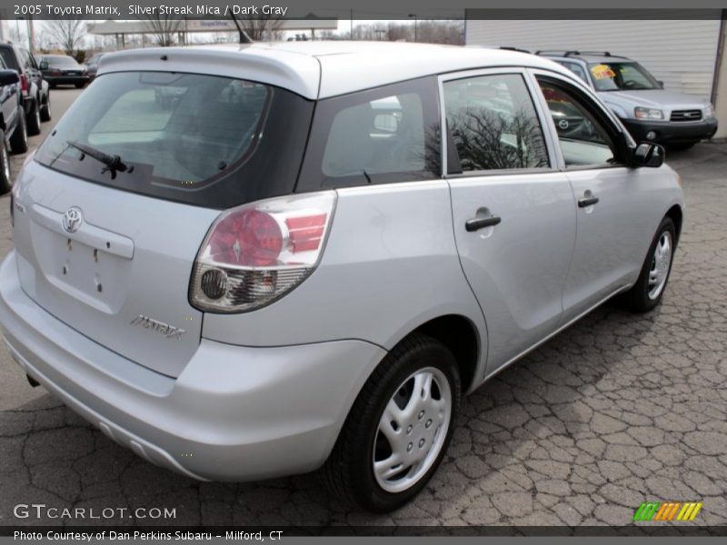 Silver Streak Mica / Dark Gray 2005 Toyota Matrix