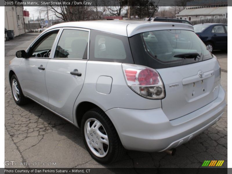 Silver Streak Mica / Dark Gray 2005 Toyota Matrix