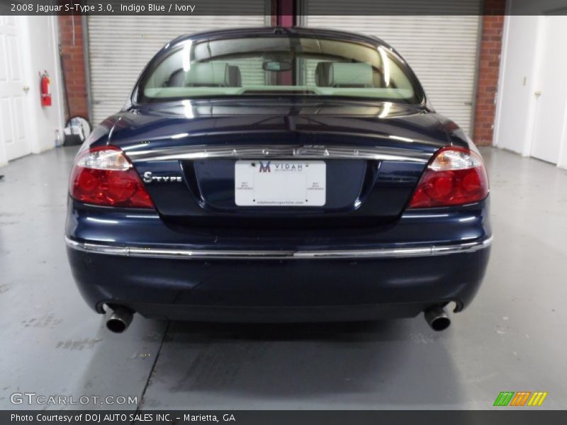 Indigo Blue / Ivory 2008 Jaguar S-Type 3.0