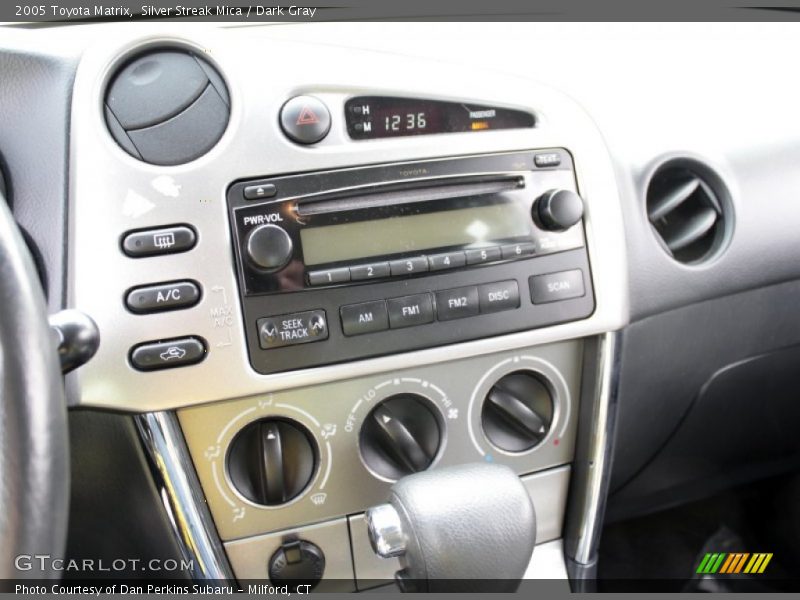 Silver Streak Mica / Dark Gray 2005 Toyota Matrix