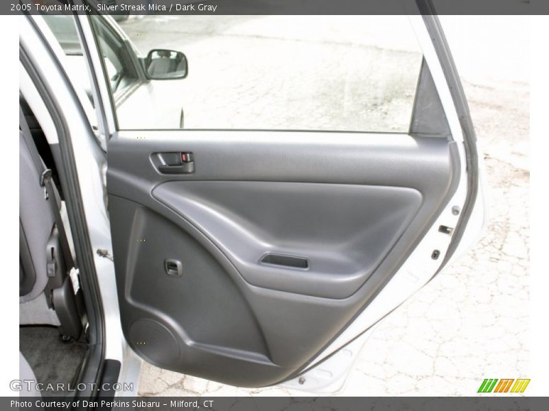 Silver Streak Mica / Dark Gray 2005 Toyota Matrix