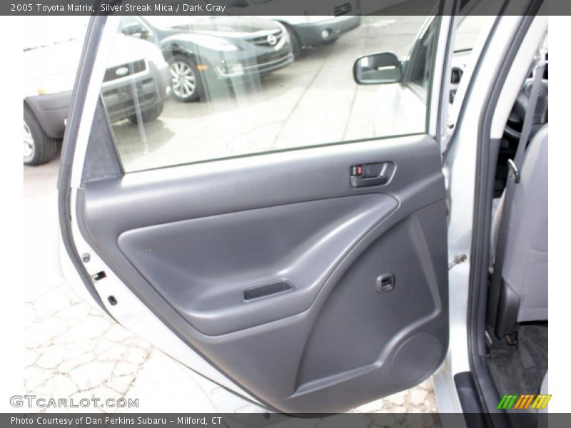 Silver Streak Mica / Dark Gray 2005 Toyota Matrix