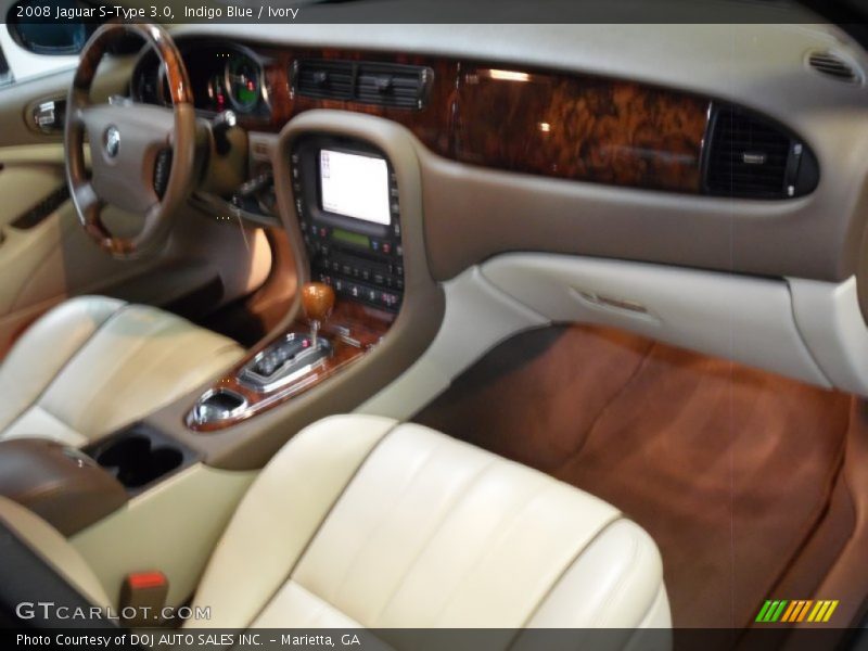 Indigo Blue / Ivory 2008 Jaguar S-Type 3.0