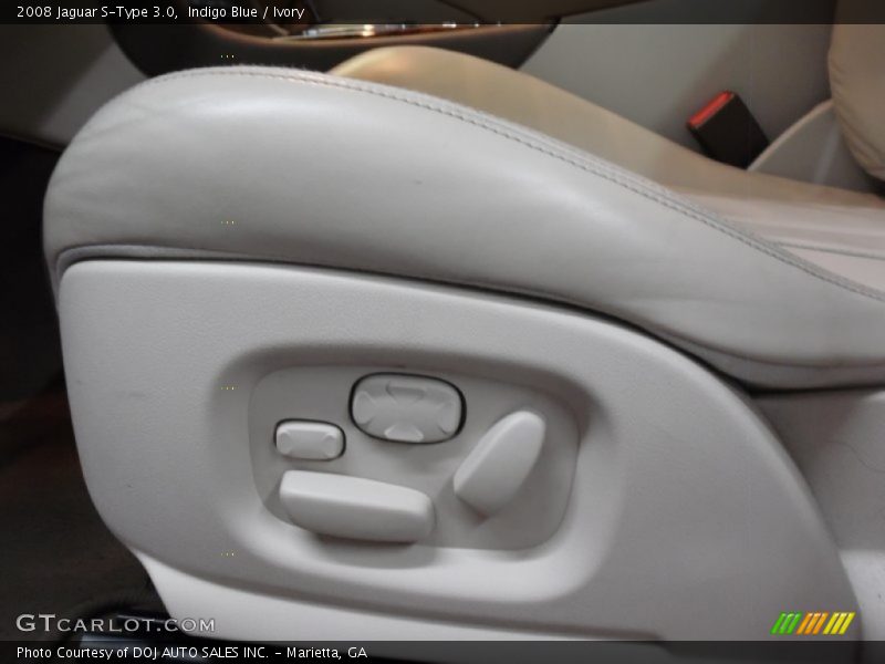 Indigo Blue / Ivory 2008 Jaguar S-Type 3.0