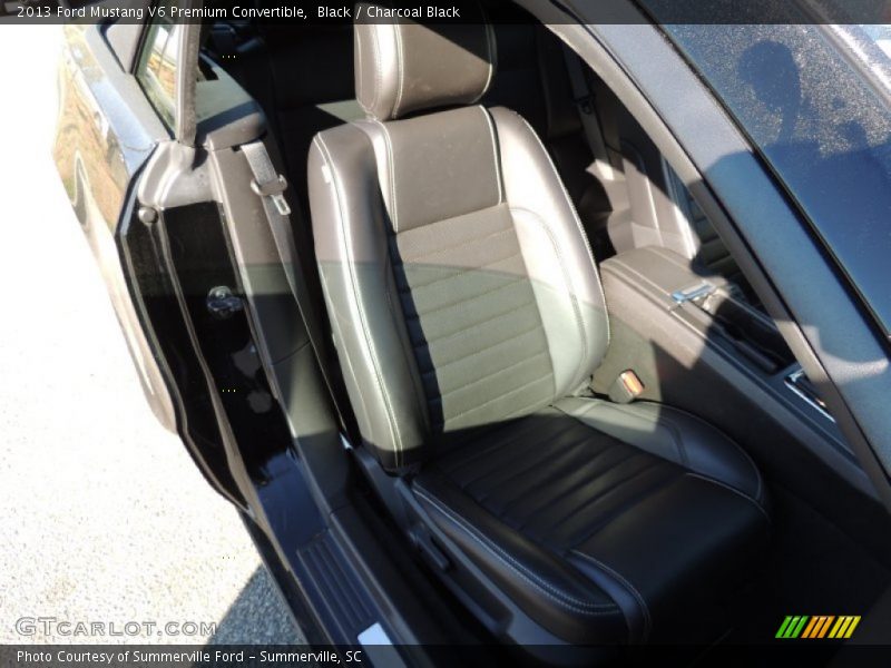 Black / Charcoal Black 2013 Ford Mustang V6 Premium Convertible