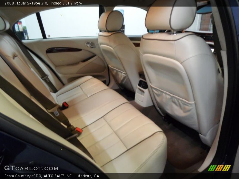 Indigo Blue / Ivory 2008 Jaguar S-Type 3.0