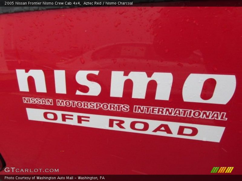 Aztec Red / Nismo Charcoal 2005 Nissan Frontier Nismo Crew Cab 4x4