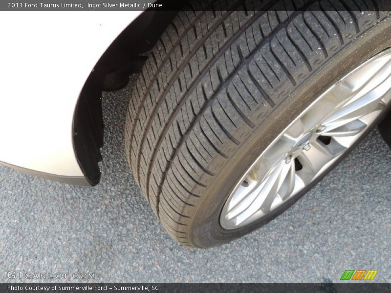Ingot Silver Metallic / Dune 2013 Ford Taurus Limited