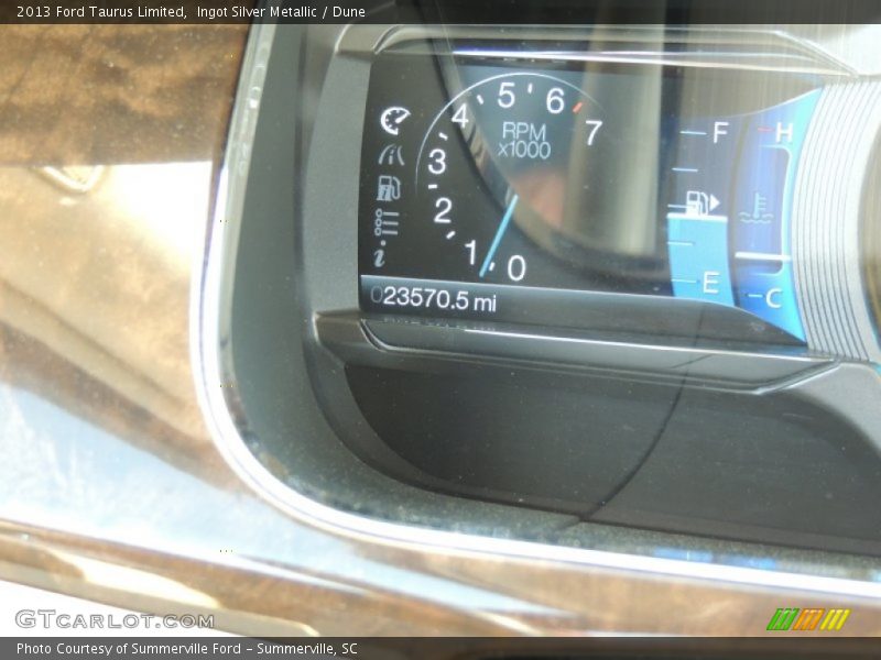 Ingot Silver Metallic / Dune 2013 Ford Taurus Limited
