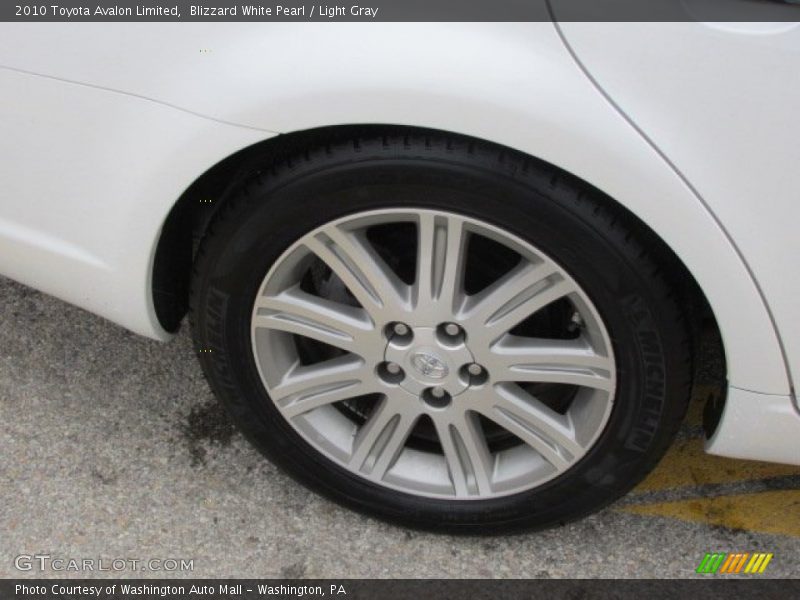 Blizzard White Pearl / Light Gray 2010 Toyota Avalon Limited