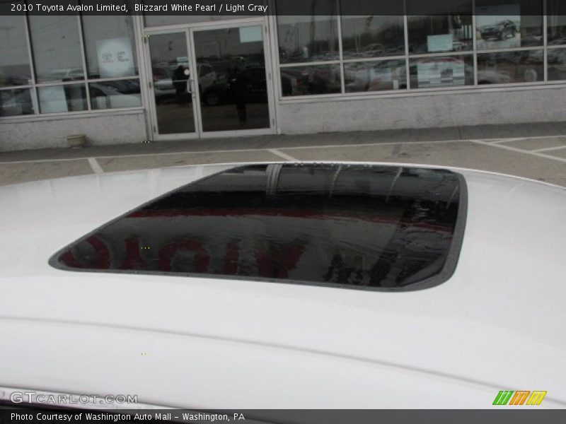 Blizzard White Pearl / Light Gray 2010 Toyota Avalon Limited