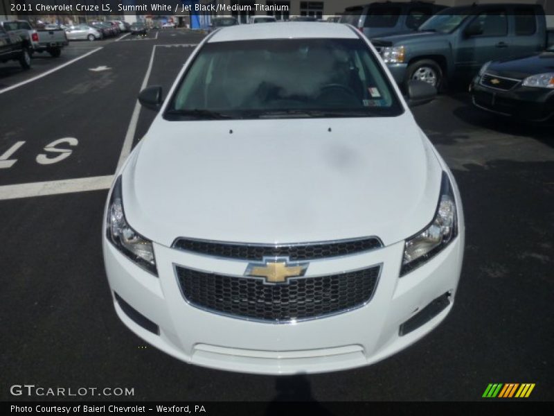 Summit White / Jet Black/Medium Titanium 2011 Chevrolet Cruze LS