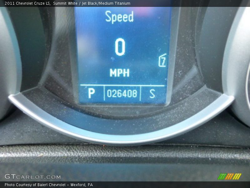 Summit White / Jet Black/Medium Titanium 2011 Chevrolet Cruze LS