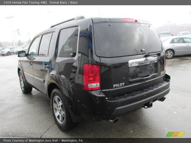 Formal Black / Black 2009 Honda Pilot Touring 4WD