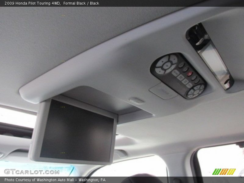 Formal Black / Black 2009 Honda Pilot Touring 4WD
