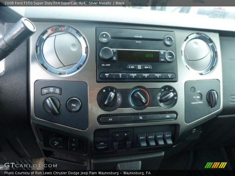 Controls of 2008 F350 Super Duty FX4 SuperCab 4x4