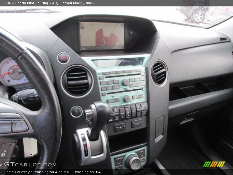Formal Black / Black 2009 Honda Pilot Touring 4WD