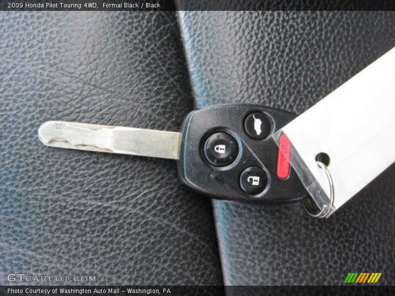 Formal Black / Black 2009 Honda Pilot Touring 4WD