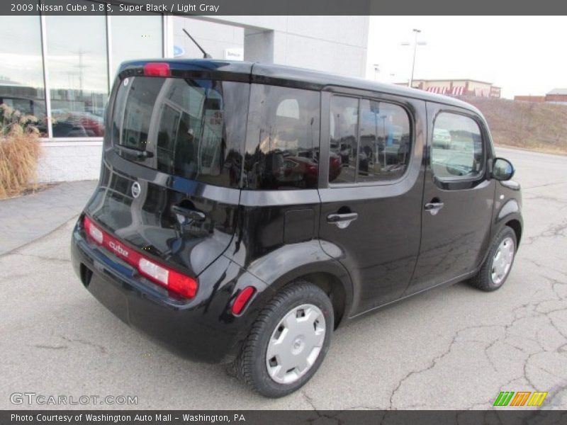 Super Black / Light Gray 2009 Nissan Cube 1.8 S