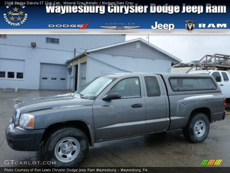 Mineral Gray Metallic / Medium Slate Gray 2006 Dodge Dakota ST Club Cab