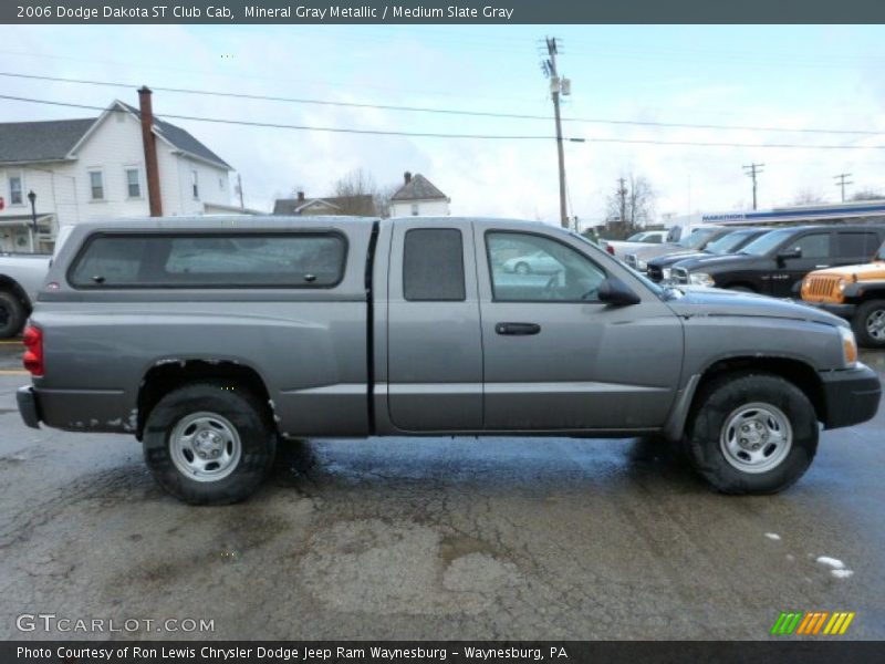 Mineral Gray Metallic / Medium Slate Gray 2006 Dodge Dakota ST Club Cab